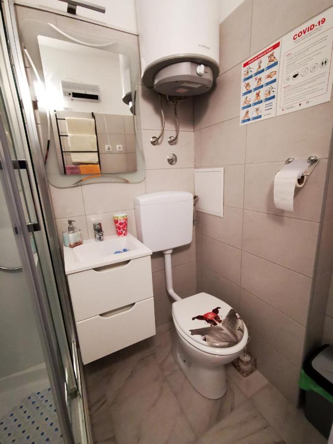 Ema Studio Apartman Карловац Экстерьер фото