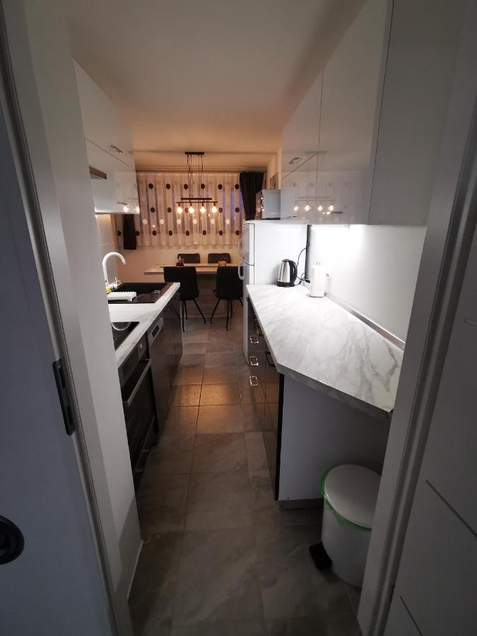 Ema Studio Apartman Карловац Экстерьер фото
